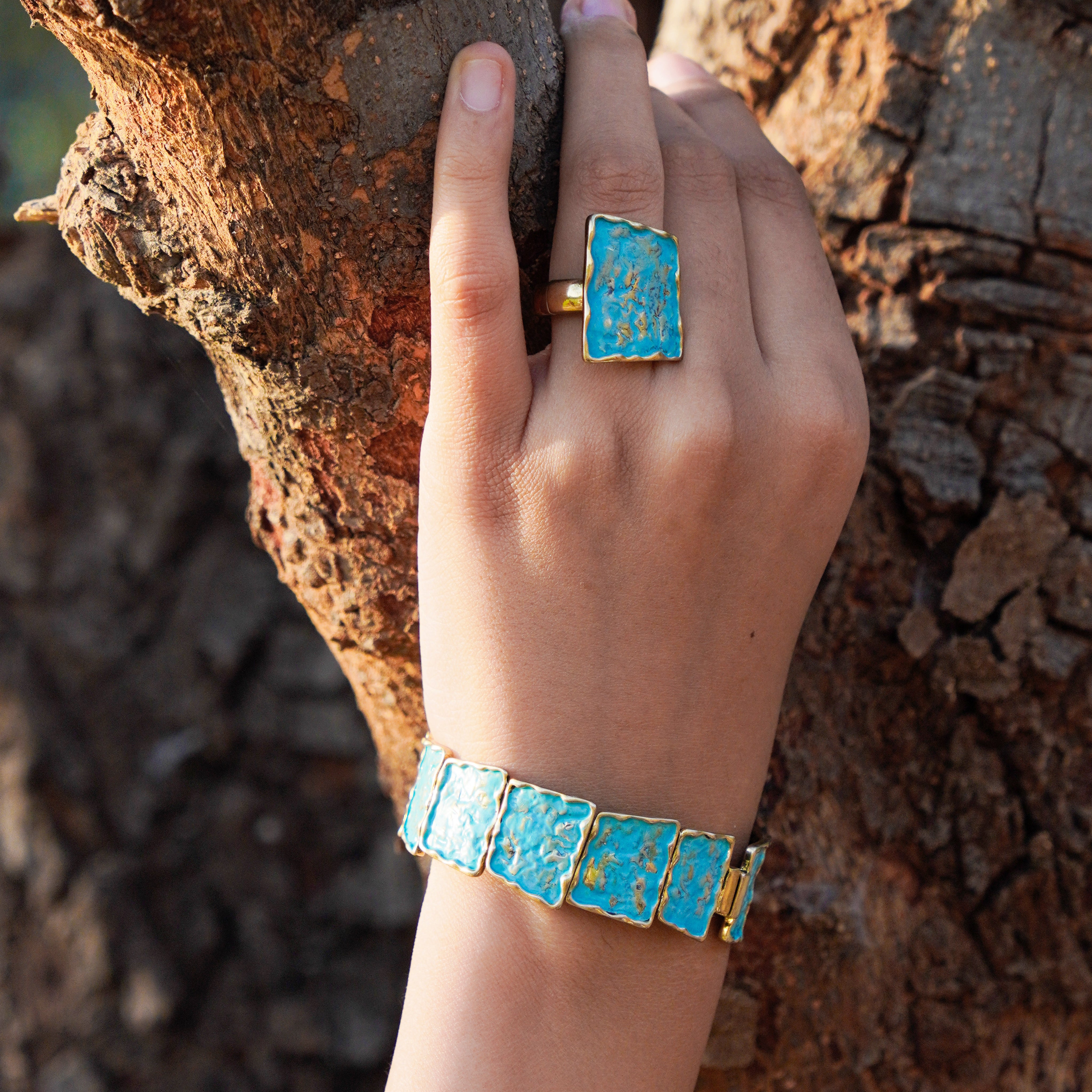 Ocean Tide Gold Bracelet