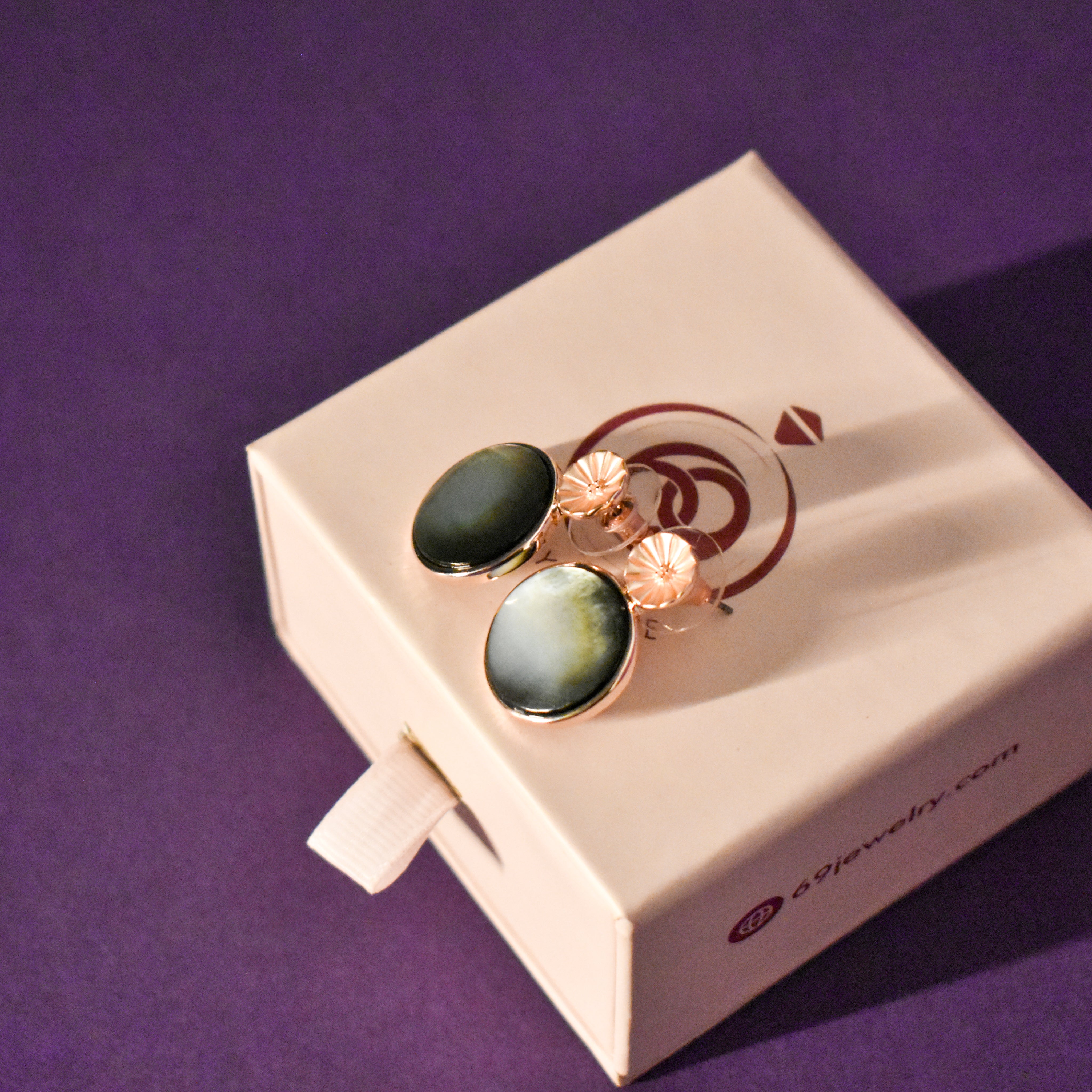 Solstice Shell Earring